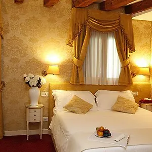 Casa Dei Cavalieri Apartment Venice
